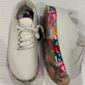 NWT NOBULL OG TRAINER PLUS FLORAL SOLES 7.5